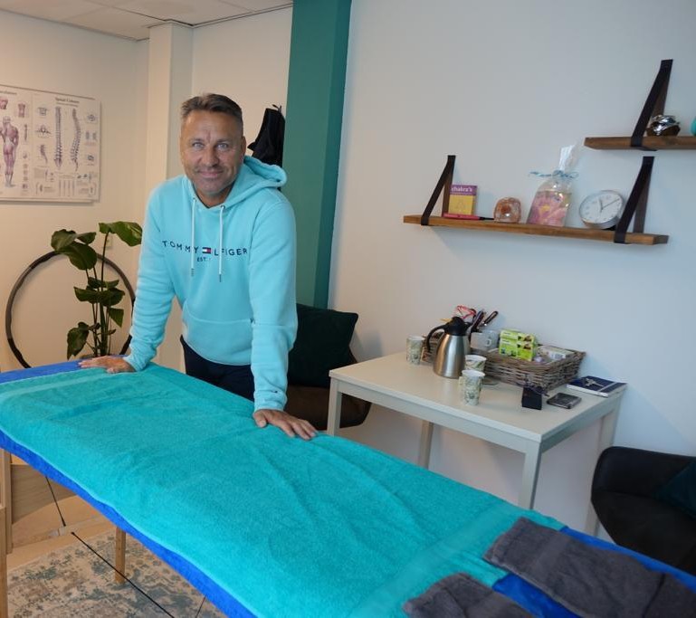 Dicky aan het werk